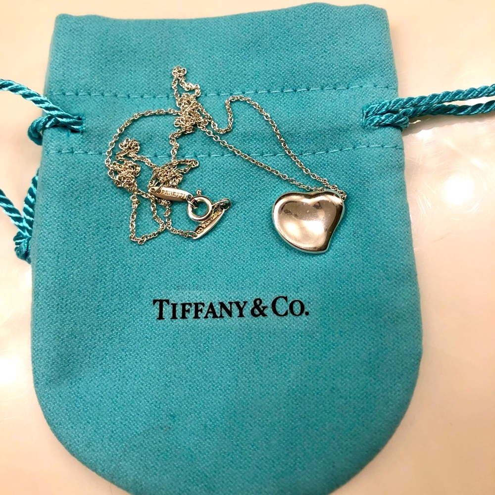 Tiffany & Co. Elsa Peretti Full Heart necklace